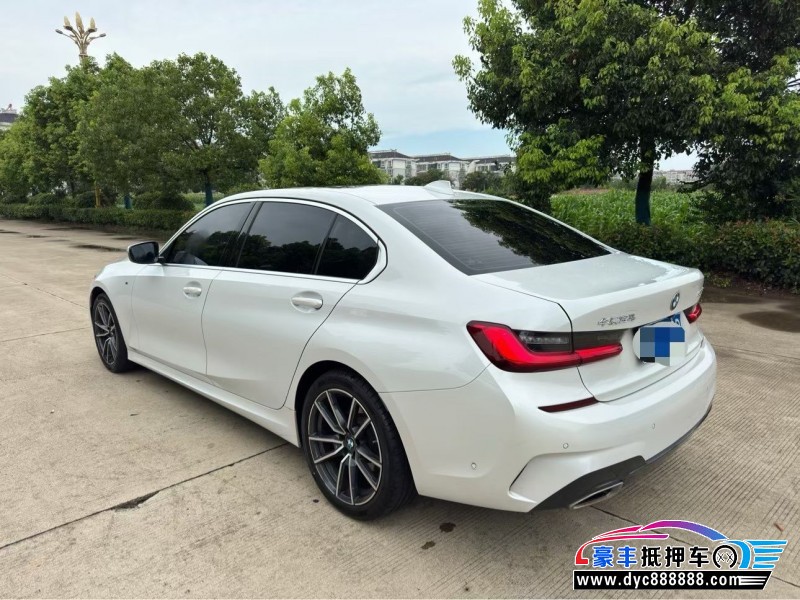 20年宝马3系轿车抵押车出售