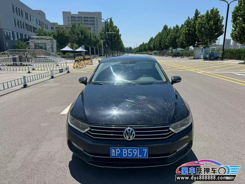 17年大众迈腾轿车抵押车出售