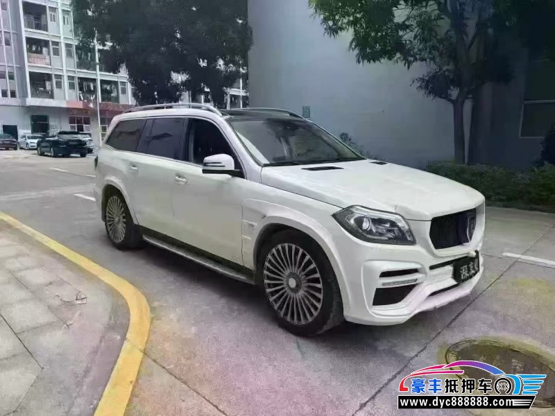 17年奔驰GL轿车抵押车出售