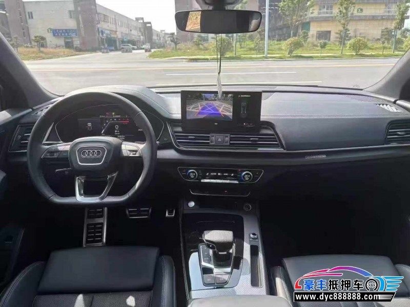 25年奥迪Q5轿车抵押车出售