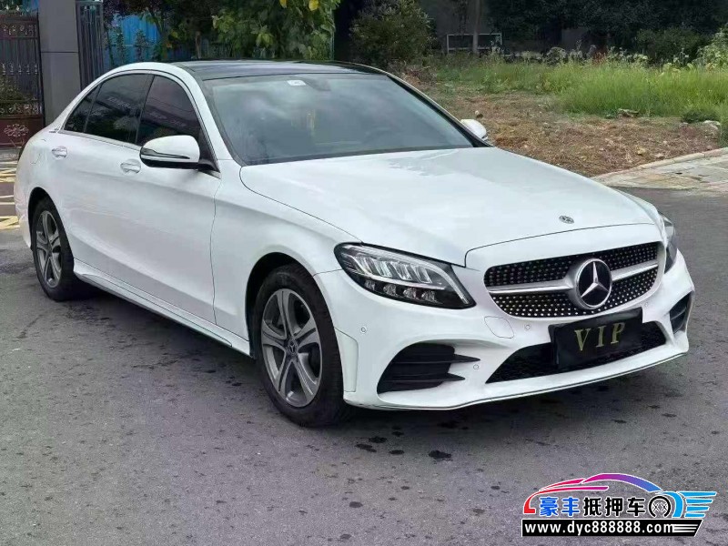 21年奔驰C轿车抵押车出售