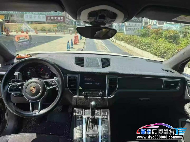 18年保时捷Macan迈凯轿车抵押车出售