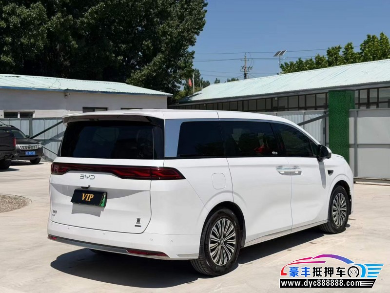 25年比亚迪夏轿车抵押车出售
