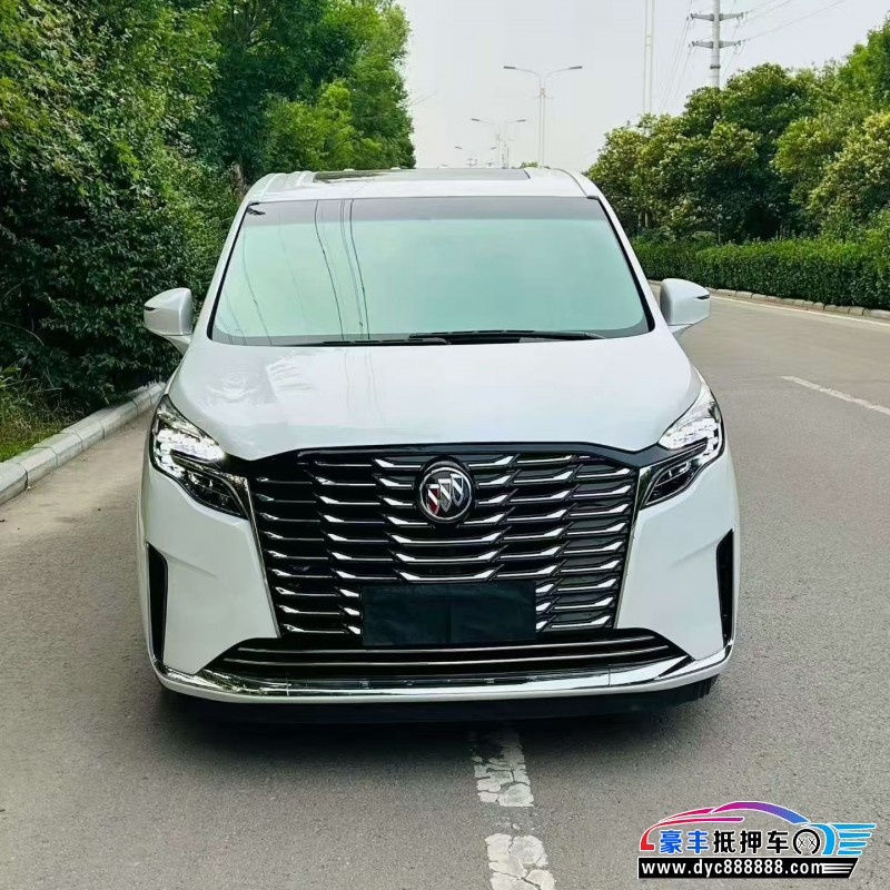 抵押车出售23年别克GL8轿车