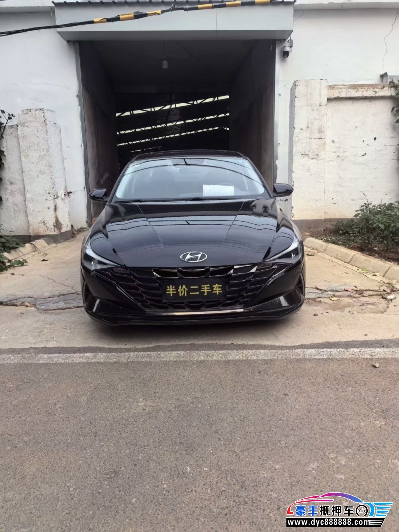抵押车出售23年现代伊兰特轿车