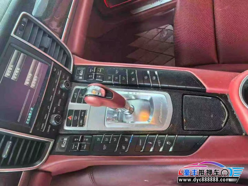 16年保时捷帕纳梅拉轿车抵押车出售