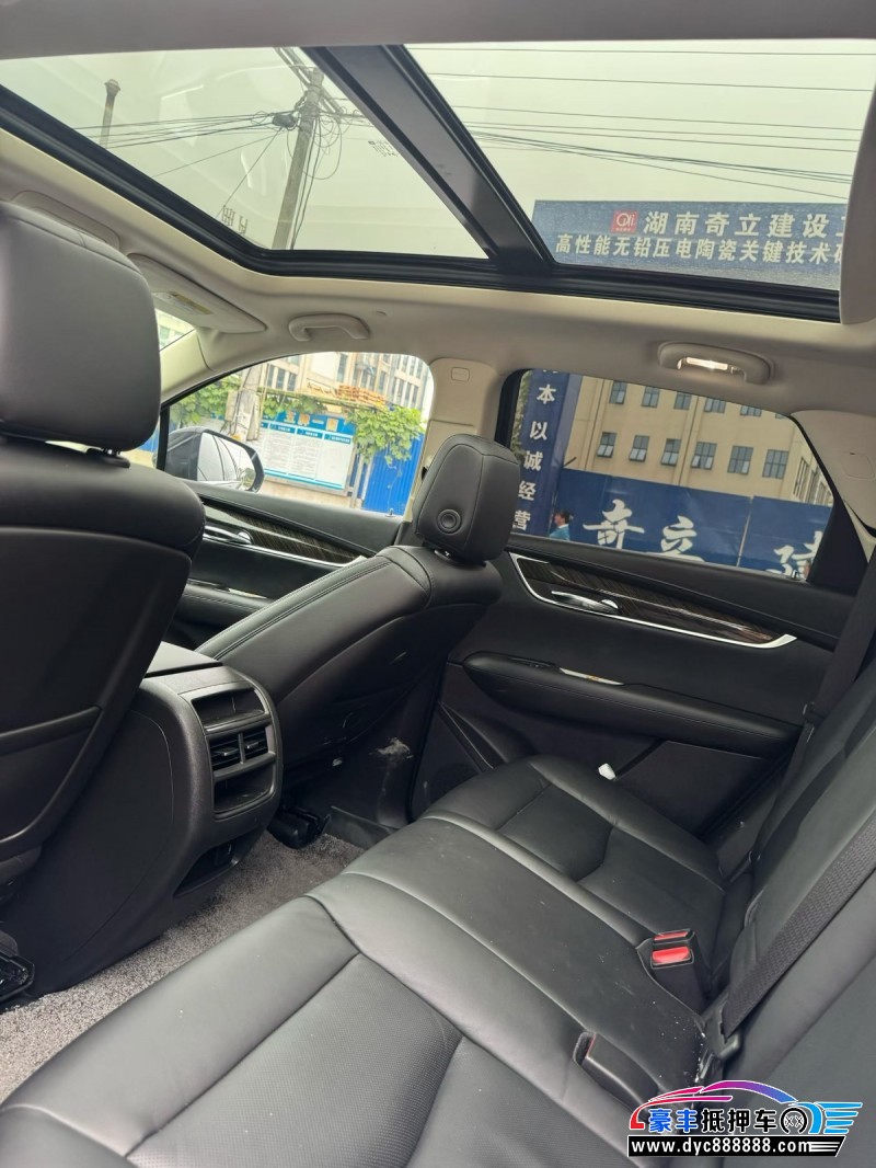 18年凯迪拉克XT5轿车抵押车出售