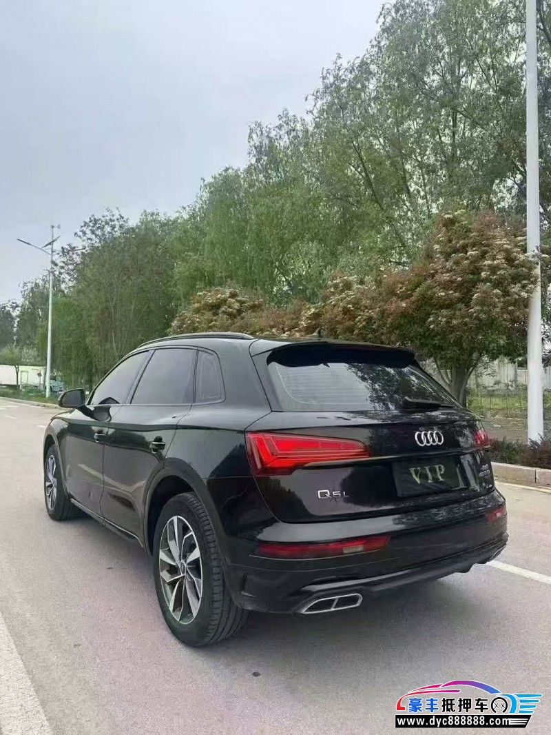 23年奥迪Q5轿车抵押车出售