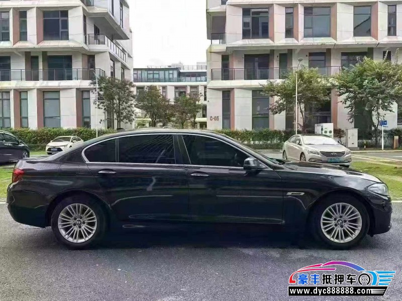 16年宝马5系轿车抵押车出售