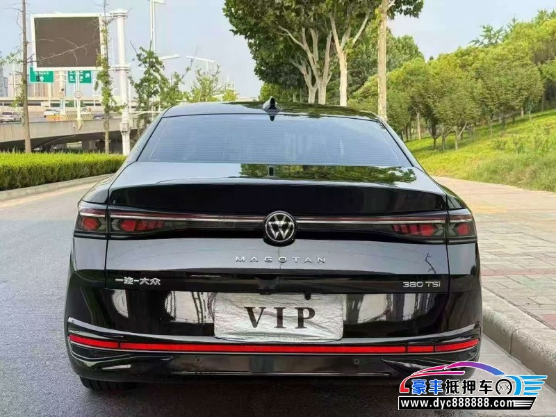 25年大众迈腾轿车抵押车出售