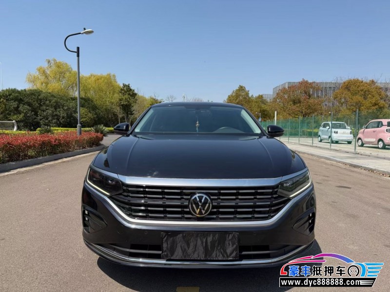 抵押车出售23年大众帕萨特轿车