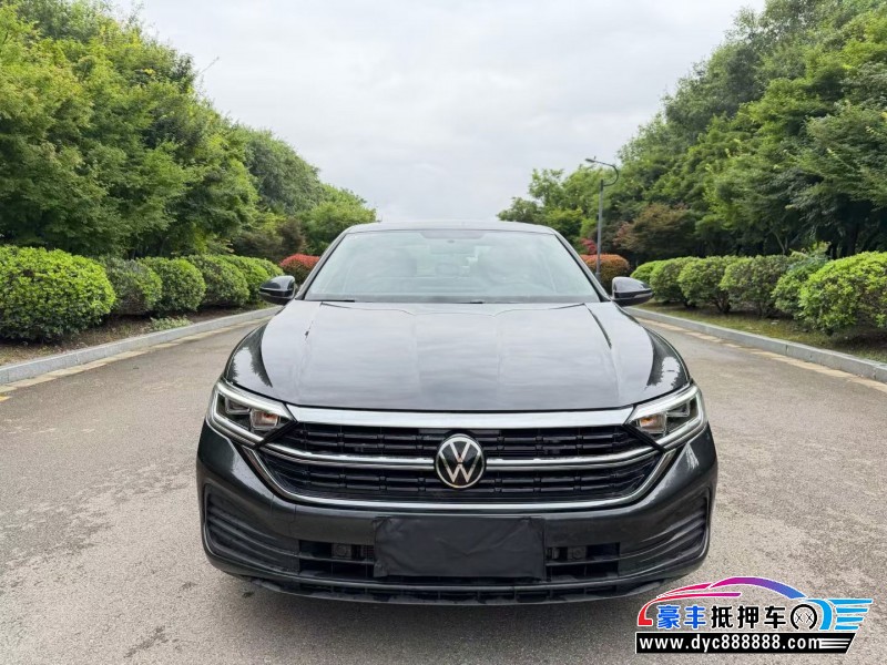 抵押车出售26年大众速腾轿车