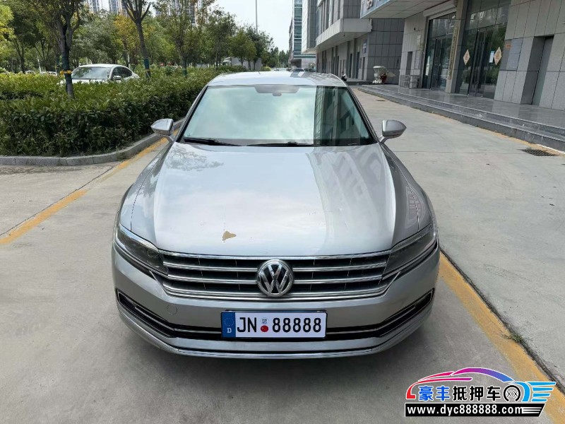 抵押车出售18年大众辉昂轿车