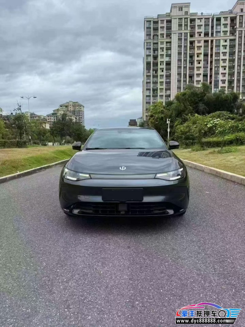 22年零跑c01轿车抵押车出售
