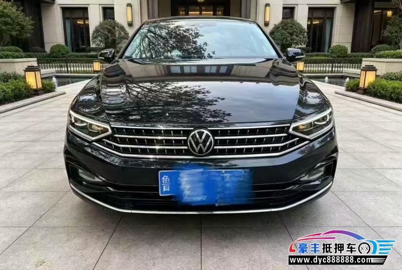 抵押车出售23年大众迈腾轿车