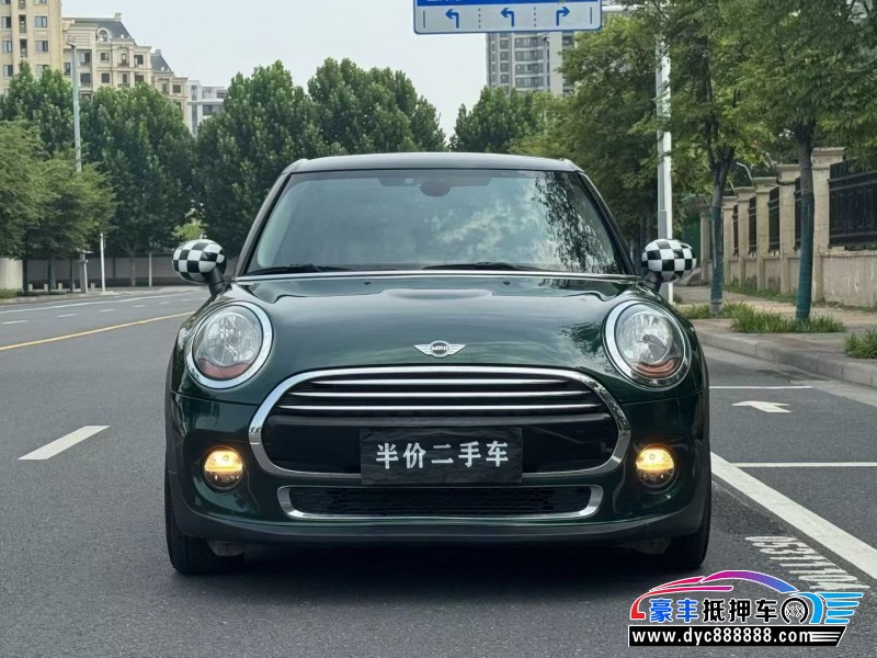 抵押车出售17年宝马MINI轿车