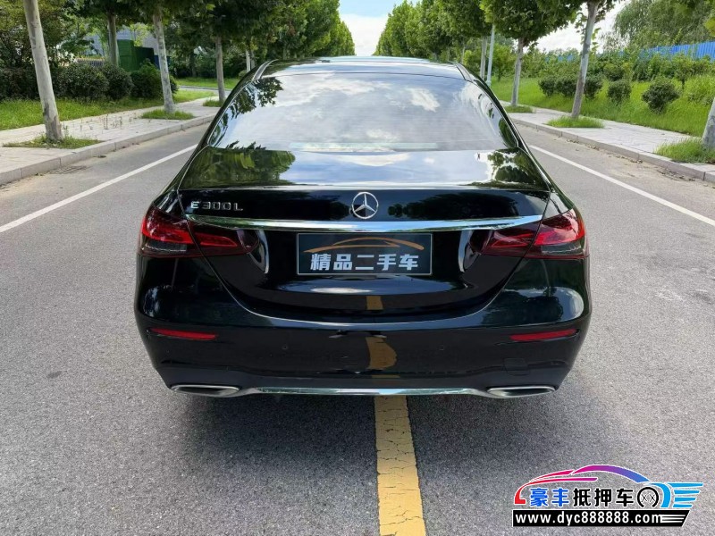 22年奔驰E轿车抵押车出售