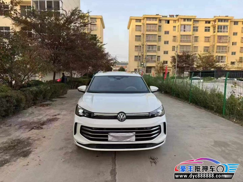 抵押车出售24年大众途观L轿车