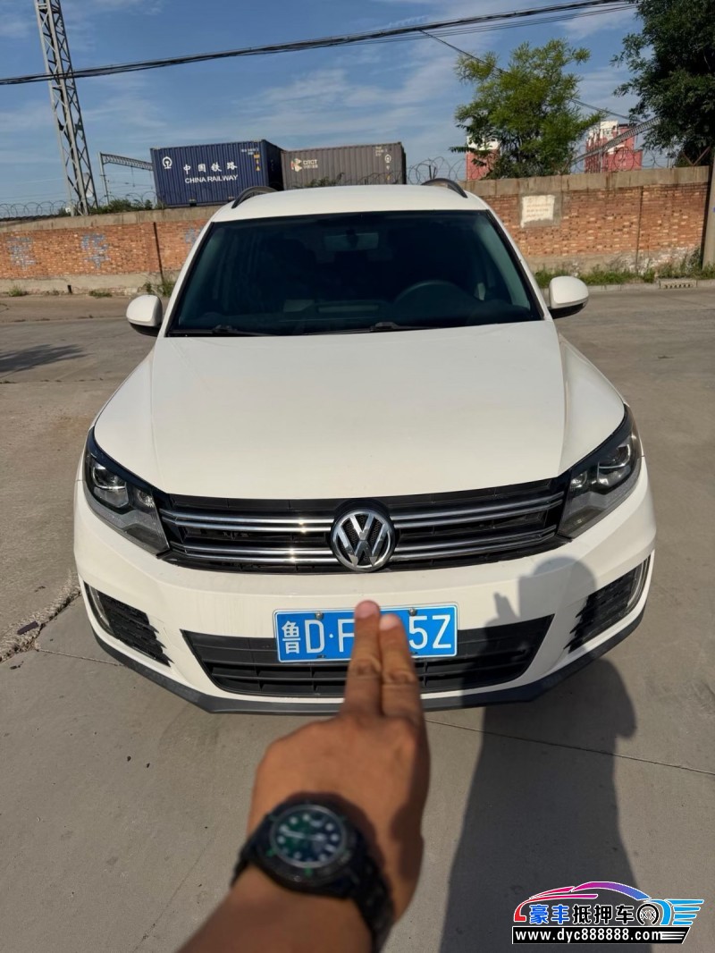 抵押车出售17年大众途观L轿车