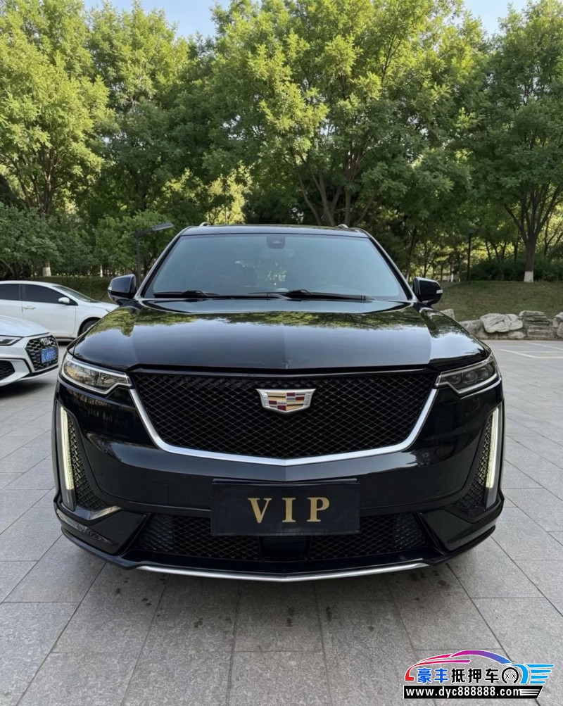 抵押车出售21年凯迪拉克xt6轿车