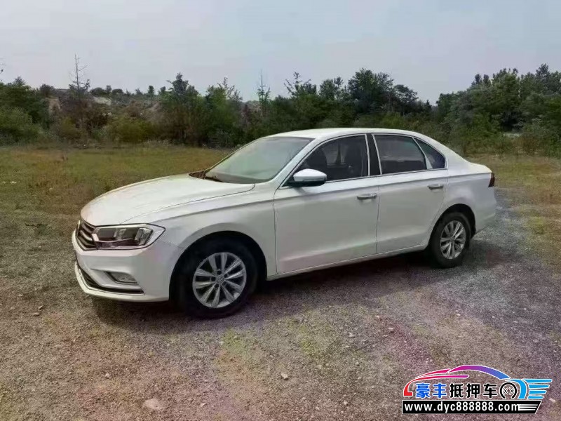 17年大众宝来轿车抵押车出售