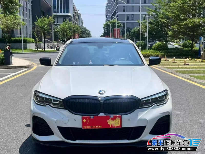 20年宝马3系轿车抵押车出售