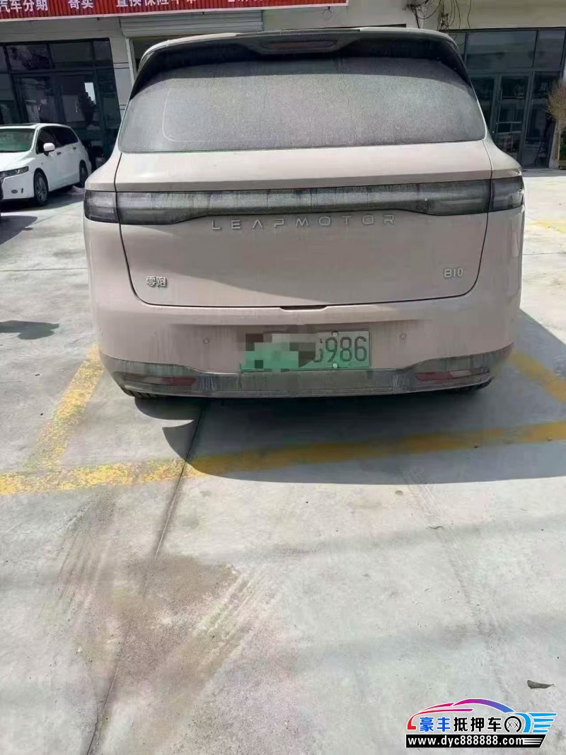 24年零跑B10轿车抵押车出售