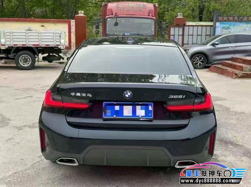 24年宝马3系轿车抵押车出售