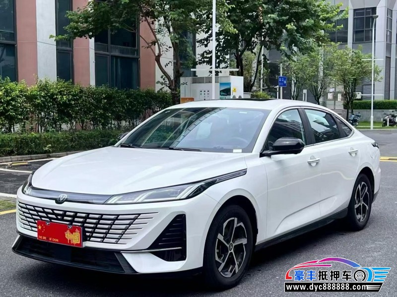 26年长安逸动轿车抵押车出售