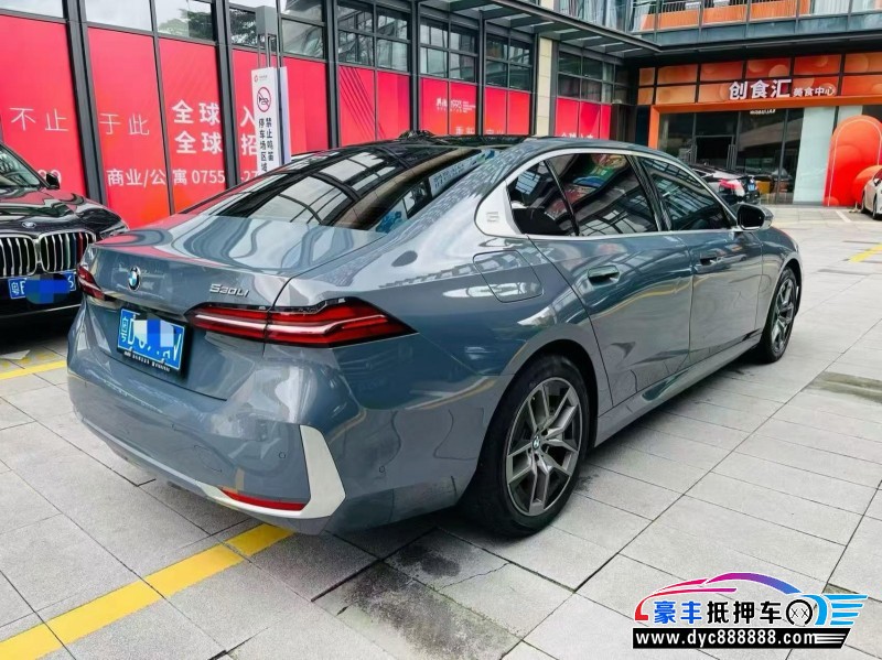 25年宝马5系轿车抵押车出售