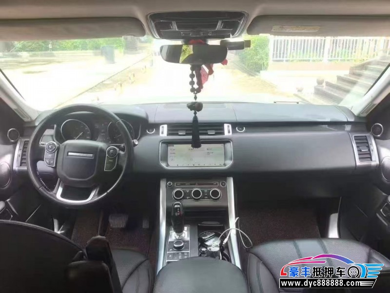 18年路虎揽胜运动轿车抵押车出售