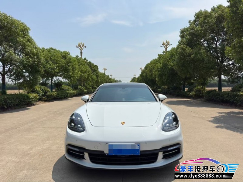 抵押车出售21年保时捷帕纳梅拉轿车
