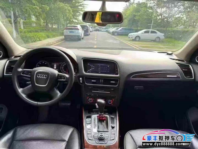 12年奥迪Q5轿车抵押车出售