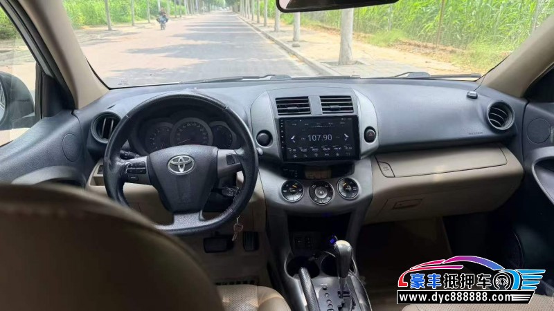 12年丰田RAV4轿车抵押车出售