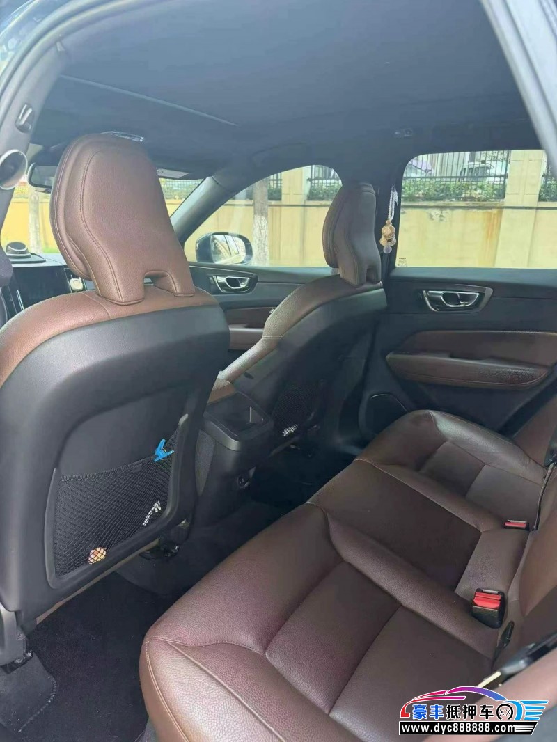 20年沃尔沃XC60轿车抵押车出售