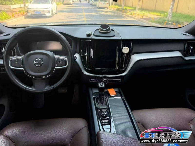 20年沃尔沃XC60轿车抵押车出售