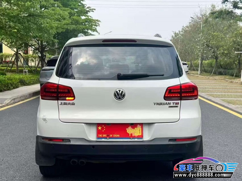 15年大众途观轿车抵押车出售