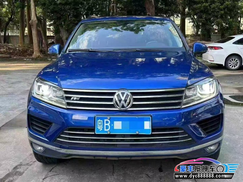 抵押车出售17年大众途锐轿车