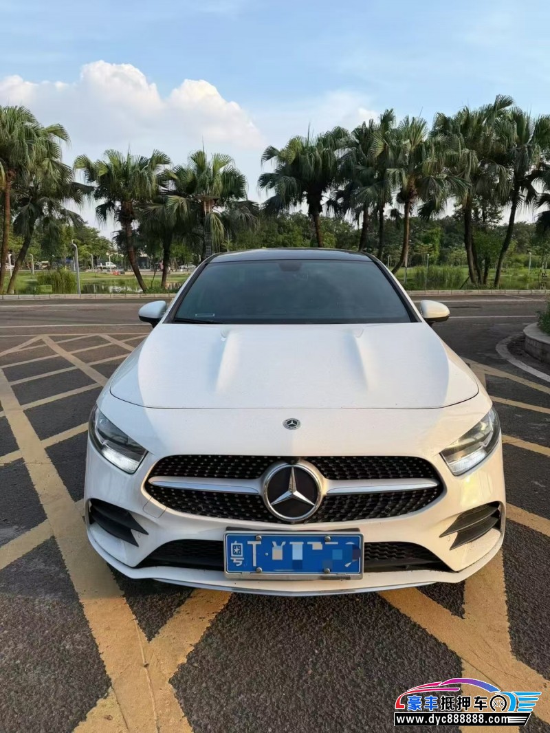 抵押车出售21年奔驰A轿车