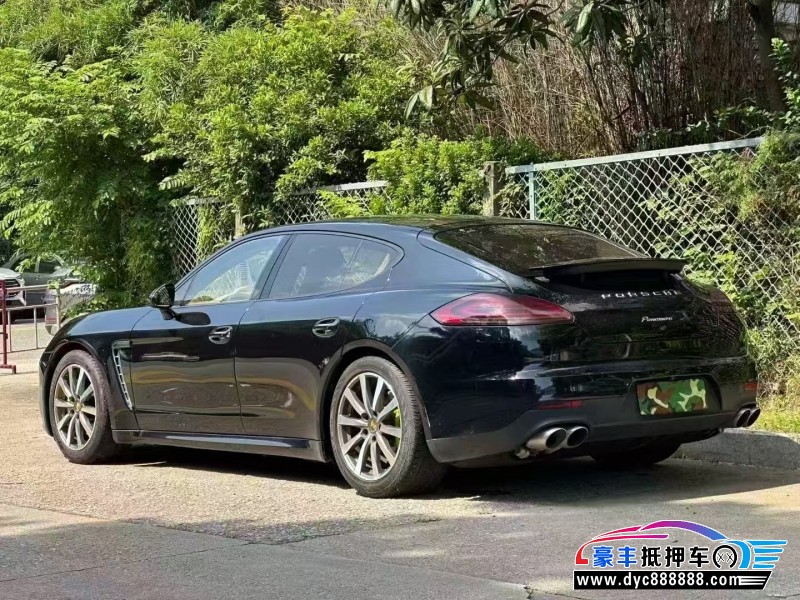 15年保时捷帕纳梅拉轿车抵押车出售