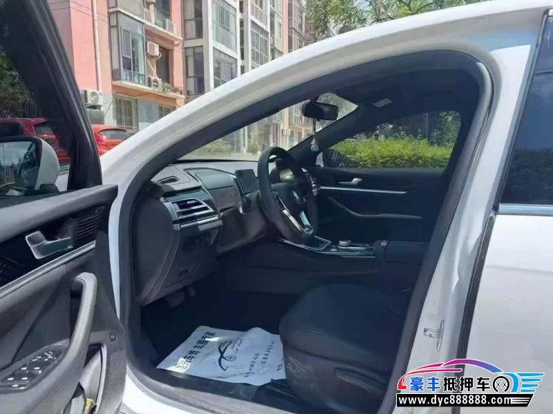 24年比亚迪秦轿车抵押车出售