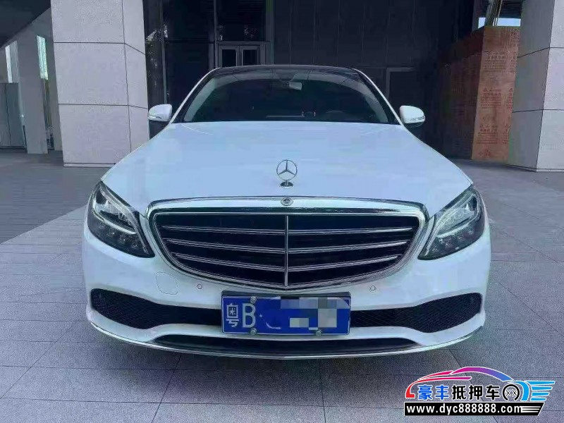 19年奔驰C轿车抵押车出售