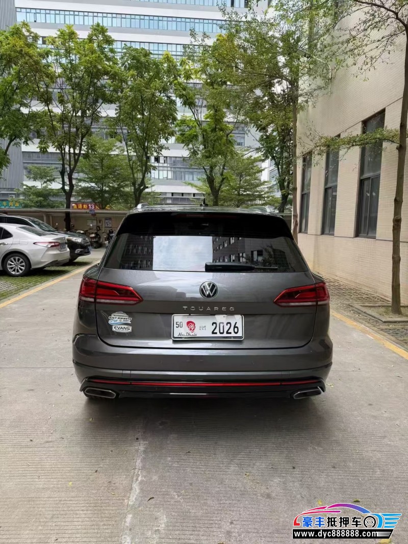 21年大众途锐轿车抵押车出售
