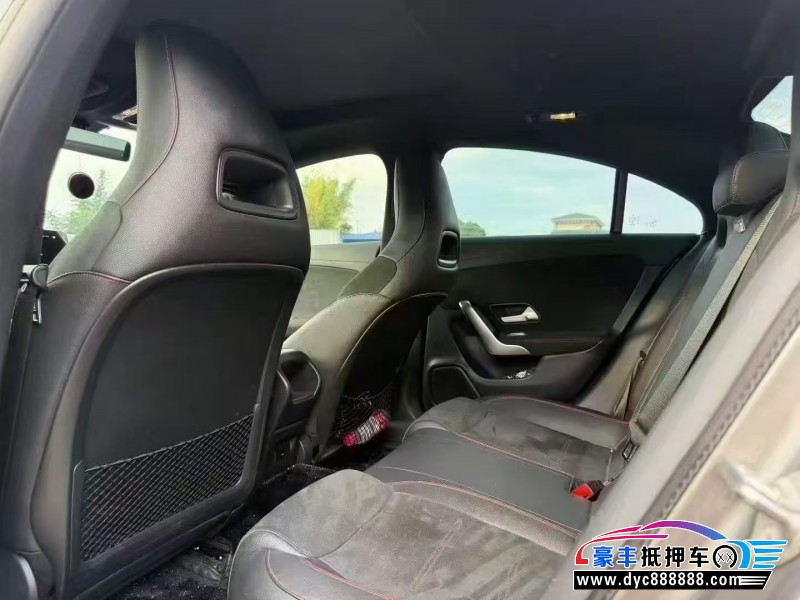 22年奔驰CLA轿车抵押车出售