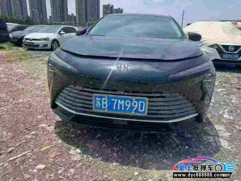 抵押车出售24年别克君越轿车