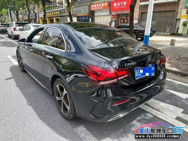 23年奔驰A轿车抵押车出售