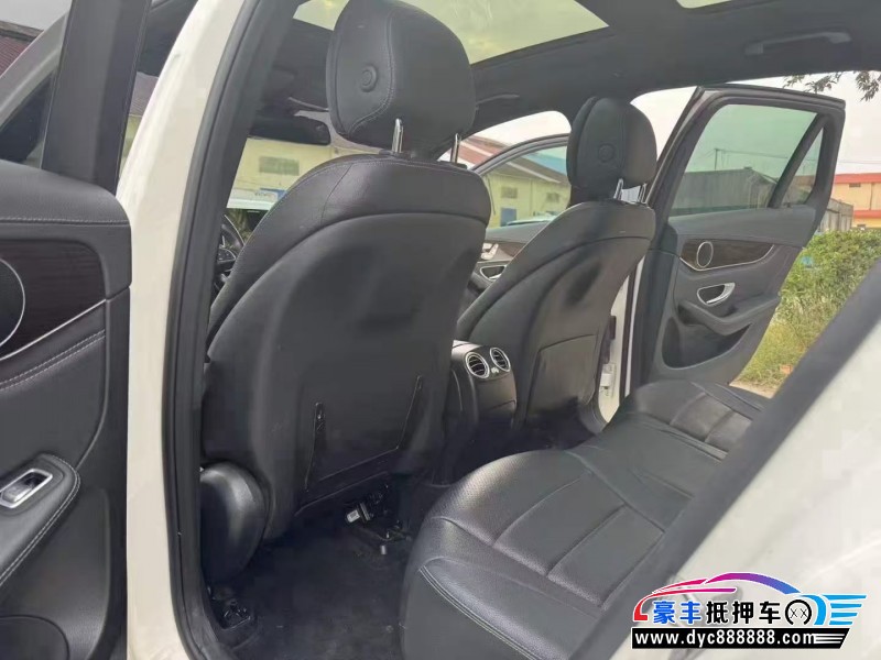 17年奔驰GLC轿车抵押车出售