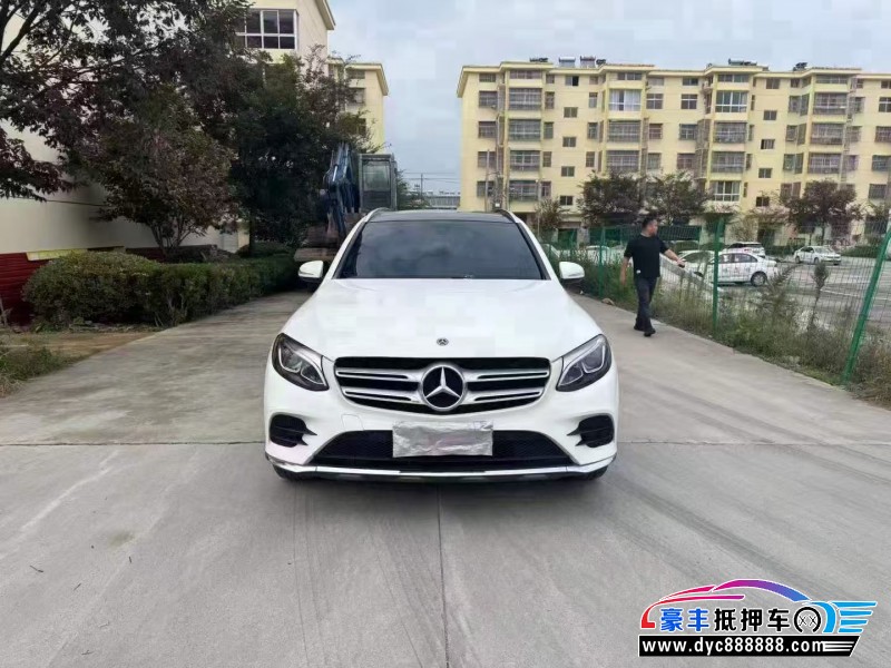 17年奔驰GLC轿车抵押车出售