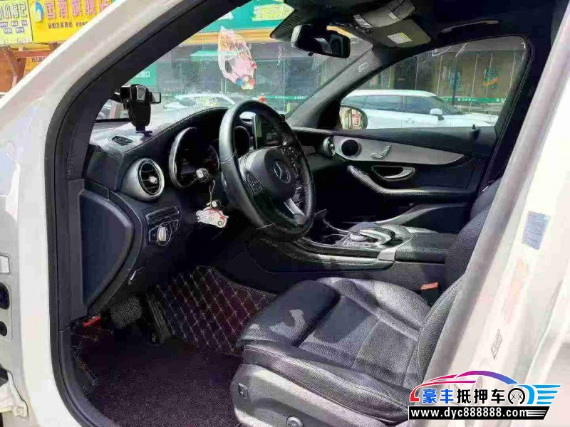 16年奔驰GLC轿车抵押车出售