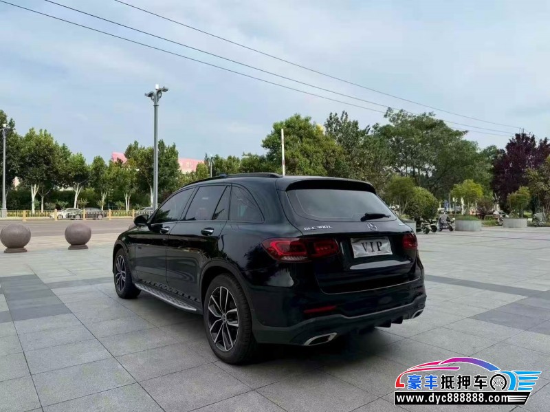 21年奔驰GLC轿车抵押车出售